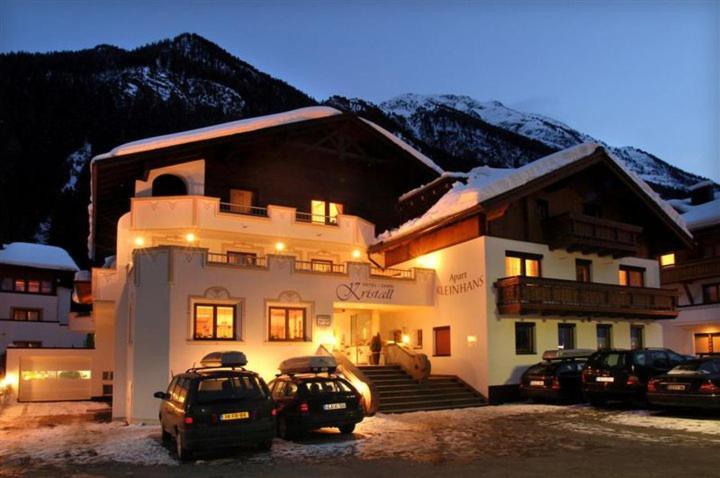 אישגל Hotel Kristall B&B מראה חיצוני תמונה